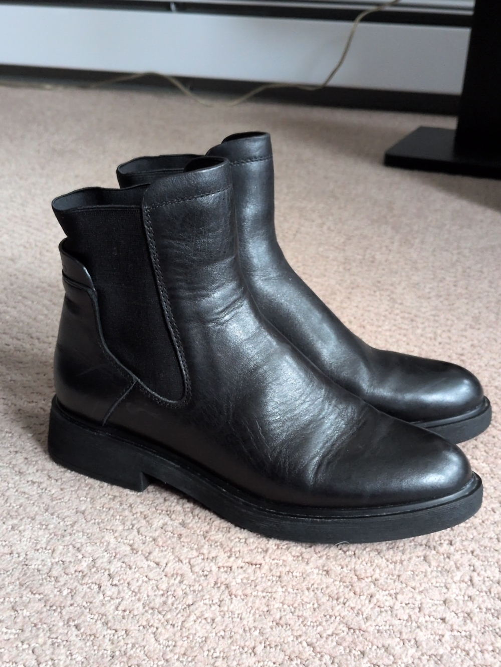 Franco Sarto Brood Black Leather Chelsea Ankle Boots Women's Size 7.5M